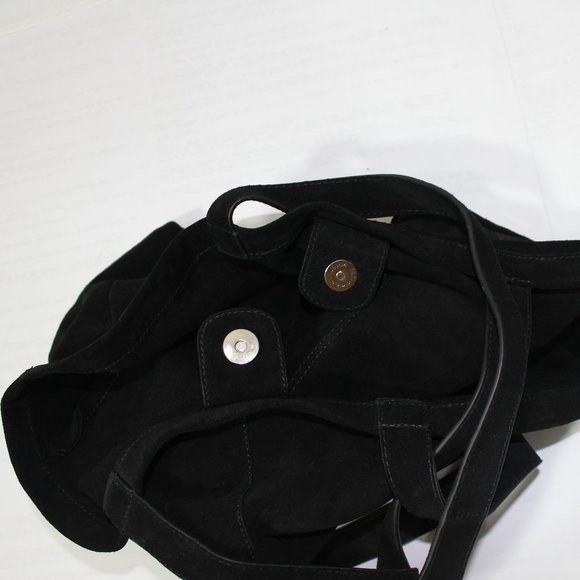 Elegant Black Tote Bag - Picture 9 of 11